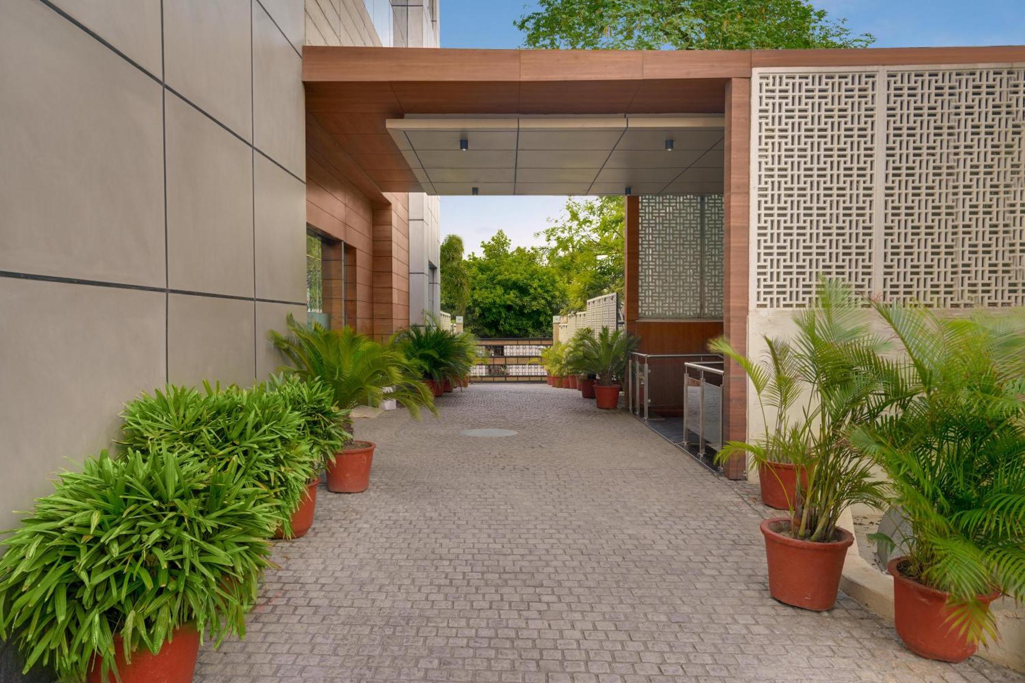 Lemon Tree Hotel, Noida Exterior foto